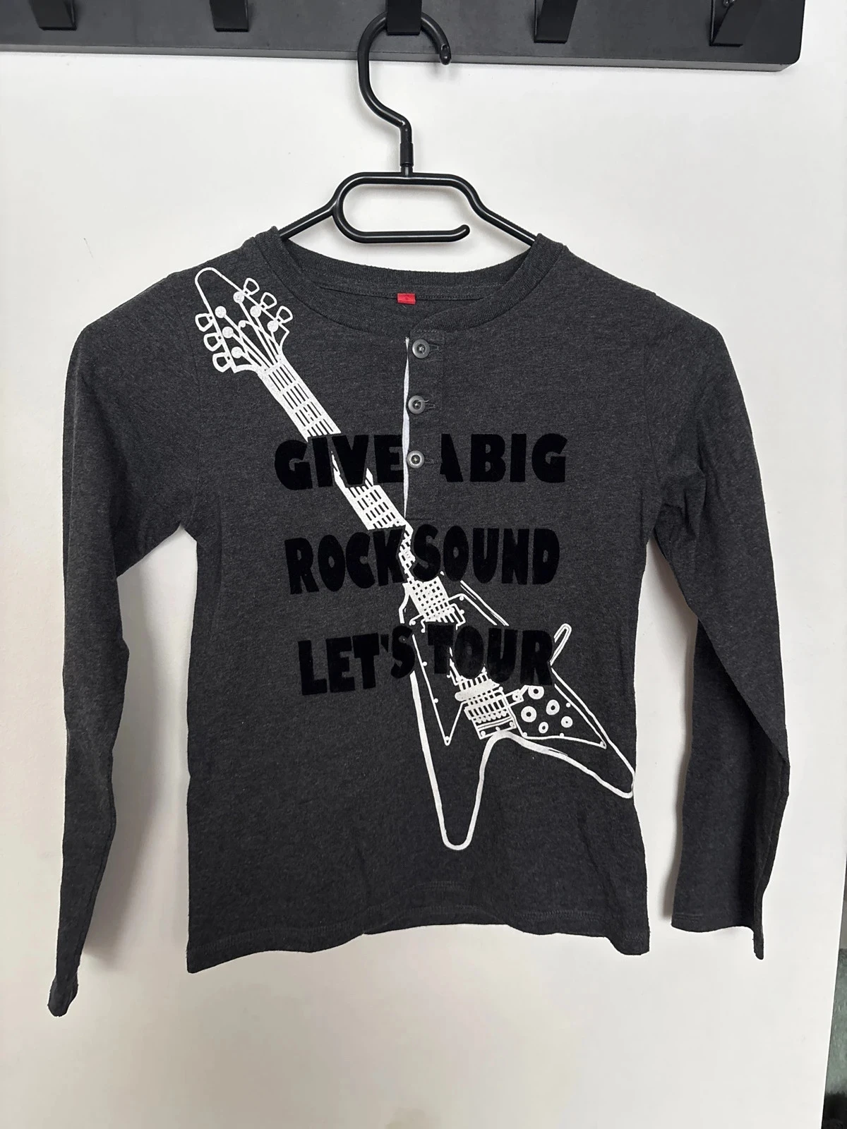 Jersey ligero, 8 años, estampado de guitarra eléctrica – photo 2